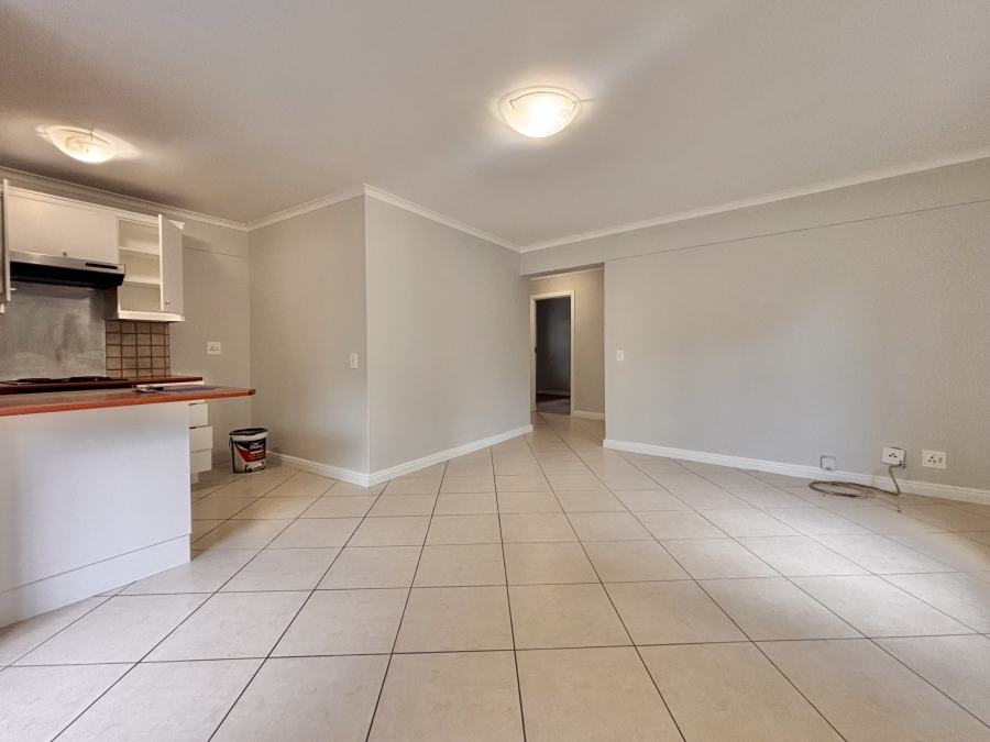 2 Bedroom Property for Sale in Wynberg Upper Western Cape